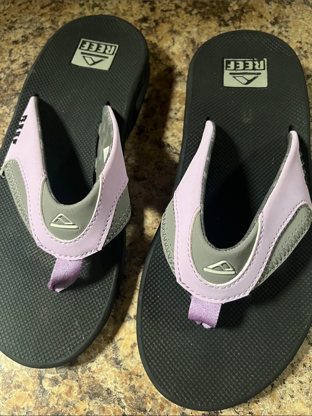 Women’s Reef Fanning Sandals flip flops purple grey size 7
